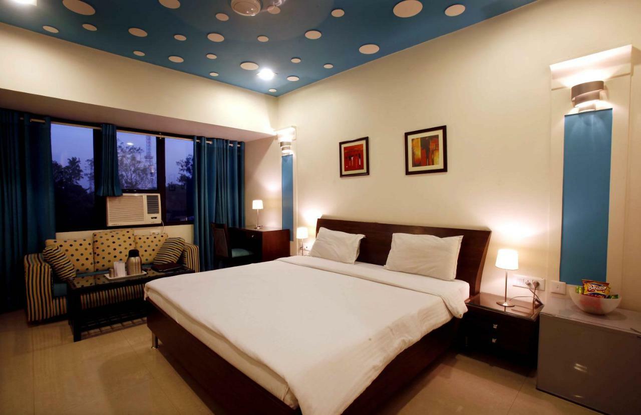 Shivoy Hotel Gorakhpur Exterior foto