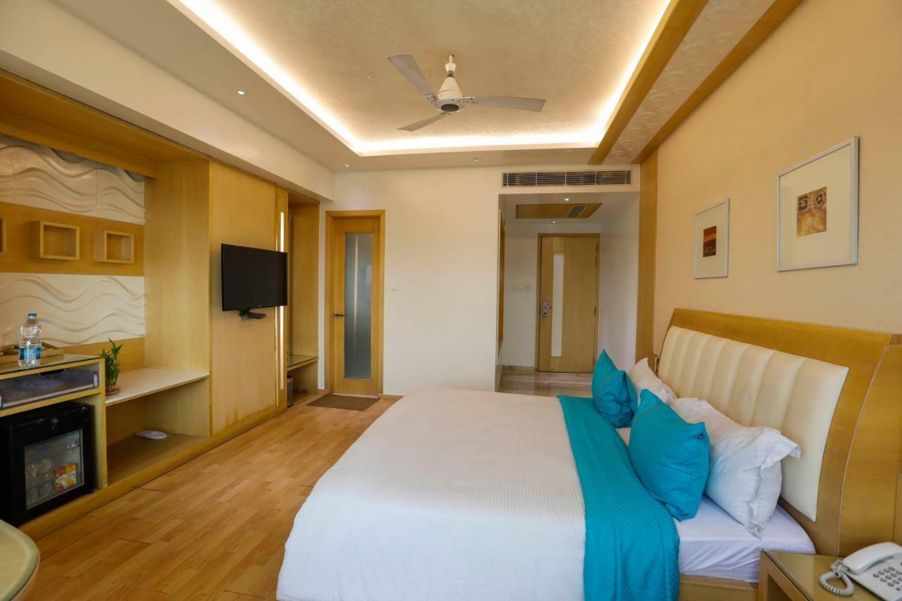 Shivoy Hotel Gorakhpur Exterior foto